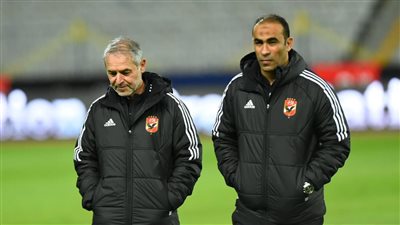 سافيو وشريف يقودان الهجوم.. كولر يُعلن تشكيل الأهلي لمواجهة المصري