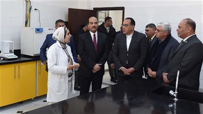 رئيس الوزراء يتفقد سير العملية التعليمية بجامعة العريش