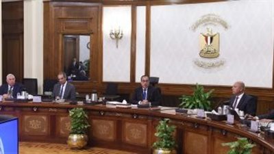 رئيس الوزراء يتابع جهود التوسع فى استصلاح وزراعة الأراضى الصحراوية