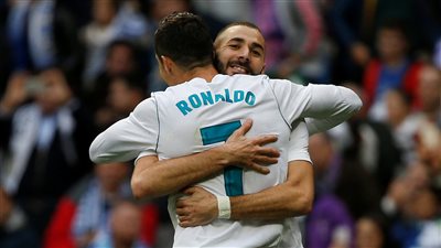 بعد رونالدو.. النصر السعودي يُغري كريم بنزيما بعرض ضخم لعودة الثنائية