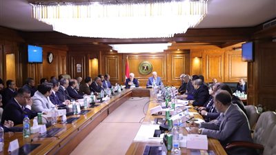 وزير التعليم العالي يبحث مع رئيس هيئة الشراء الموحد سبل تأمين احتياجات المستشفيات الجامعية من الأدوية 