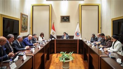 وزير الصحة يعقد اجتماعًا مع غرفة التجارة الأمريكية بالقاهرة لبحث الاستثمار بالقطاع الصحي
