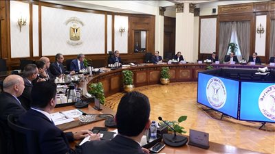 رئيس الوزراء يتابع الموقف التنفيذي لمبادرة توطين وميكنة قطاع تجارة التجزئة