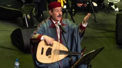 وزيرة الشؤون الثقافية التونسية ووزير الإعلام الفلسطيني ورئيس الإذاعات الإسلامية بحفل لطفي بوشناق.. صور