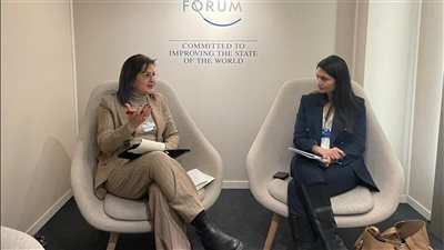 وزيرة التخطيط والتنمية الاقتصادية تلتقي مديرة المنتدى الاقتصادي العالمي