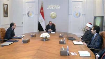 الرئيس يوجه بإنشاء مساجد كبرى فى المحافظات وزيادة مكافآت مسابقة القرآن