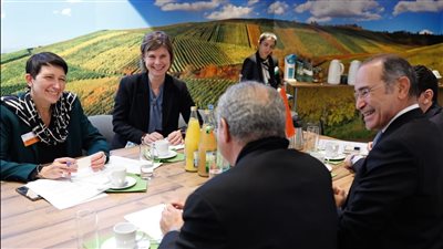 وزير التموين يشارك فى المنتدى الدولى للأغذية والزراعة المنعقد فى برلين