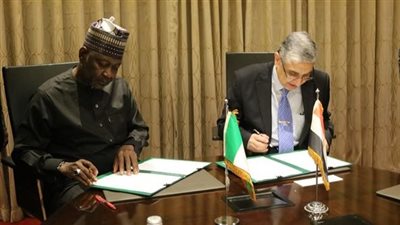 توقيع مذكرة تفاهم بين وزارتى الكهرباء والطاقة المصرية والنيجيرية فى مجال الكهرباء 