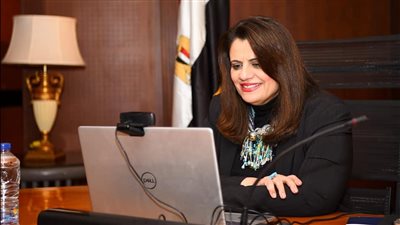 وزيرة الهجرة تلتقي أعضاء ورموز الجالية المصرية في لبنان وسلطنة عمان