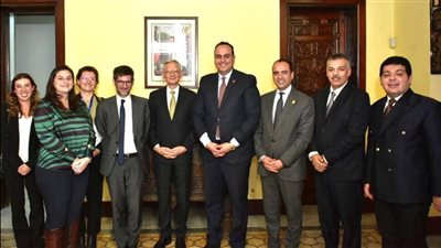 رئيس هيئة الرعاية الصحية يبحث مع السفير الفرنسي التعاون لنقل الخبرات الفرنسية 