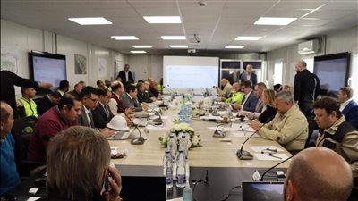 رئيس هيئة المحطات النووية يتابع سير العمل بموقع الضبعة