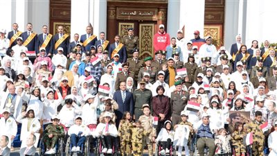 القوات المسلحة تنظم زيارة لأبطال قادرون بإختلاف للكلية الحربية  