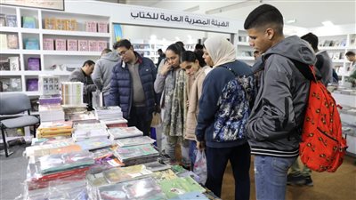 هيئة الكتاب الأعلى مبيعا في أول أيام معرض القاهرة الـ 54 