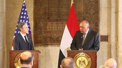 من القاهرة.. وزير الخارجية الأمريكي يدعو لحل دبلوماسي في ملف سد النهضة