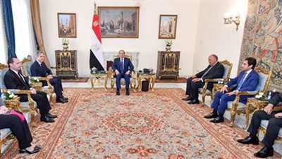الرئيس السيسي يؤكد لـ بلينكن موقف مصر الثابت بالتوصل لحل يضمن حقوق الفلسطينيين
