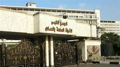 المجمع الطبى للقوات المسلحة بالمعادى يستضيف خبير في جراحة الجهاز الهضمى والمناظير