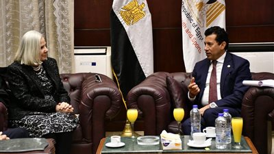 أشرف صبحى يبحث استعدادات اجتماعات الدوره ٤٦ لمجلس وزراء الشباب والرياضه العرب 