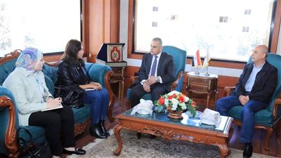 محافظ سوهاج يستقبل وفد وزارة التنمية المحلية لمشروع أيادي مصر