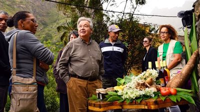 أنطونيو غوتيريش يزور عدد من مشروعات الأمم المتحدة بالرأس الأخضر (صور)