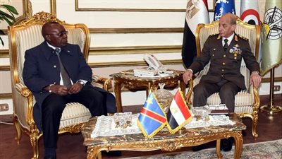 وزير الدفاع يلتقى وزير الدفاع الوطنى والمحاربين القدماء لجمهورية الكونغو الديمقراطية