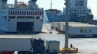 تداول 11 ألف طن بضائع عامة ومتنوعة بموانئ البحر الأحمر