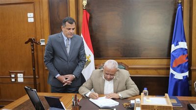 محافظ السويس يعتمد نتيجة الفصل الدراسي الأول للشهادة الاعدادية