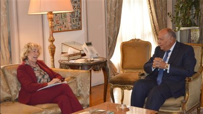 وزير الخارجية يستقبل رئيسة لجنة الشئون الخارجية والدفاع بمجلس الشيوخ الإيطالي