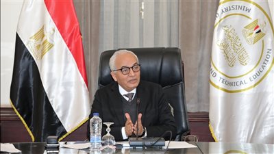 وزير التربية والتعليم يعلن عن ضوابط تنظيم مجموعات الدعم الدراسي