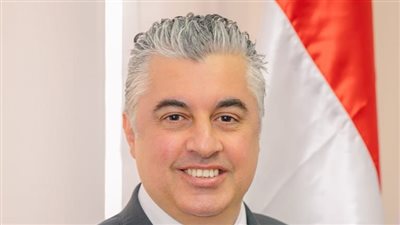 رئيس اقتصادية قناة السويس يبحث التعاون مع شركة مجربة لدراسة إنشاء مراكز خدمية في شرق بورسعيد