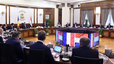 رئيسا وزراء مصر ورومانيا يترأسان جلسة مباحثات موسعة لبحث تعزيز التعاون المشترك 