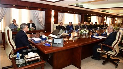 الفريق أسامة ربيع : قناة السويس تبحث سبل جذب خطوط ملاحية جديدة لتعزيز المكانة الرائدة للقناة