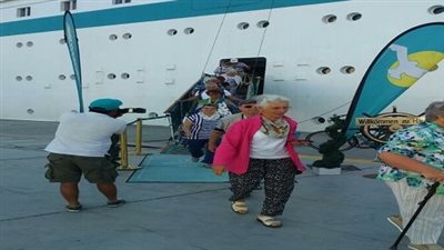  السخنة تستقبل 3 آلاف من سائح  من جنسيات مختلفة