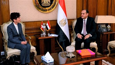 وزير التجارة والصناعة يلتقى السفيرة السويسرية بالقاهرة لبحث مجالات التعاون الاقتصادى