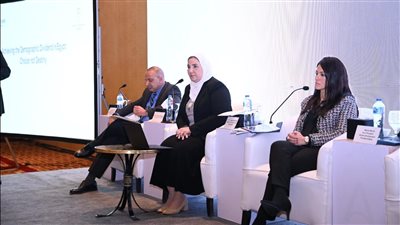 وزيرة التضامن الاجتماعي تشارك في إطلاق التقرير الديموغرافي في مصر 