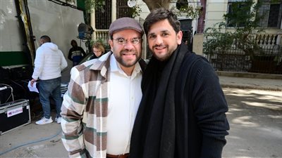 بالصور.. كواليس اول يوم تصوير مسلسل 