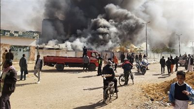 نقل 7 حالات إختناق لـ مستشفي السويس نتيجة حريق مصنع الملابس