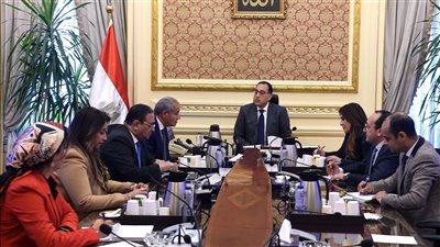 رئيس الوزراء يتابع موقف المشروع القومي للمستودعات الإستراتيجية للسلع الأساسية