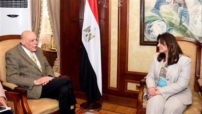 وزيرة الهجرة تلتقي مستشار رئيس الجمهورية للشئون الزراعية وأستاذ علم الغابات بألمانيا