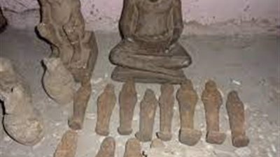 خلاف بين عامل ومقاول يقود الشرطة لإحباط عملية بيع تماثيل مقلدة بالفيوم