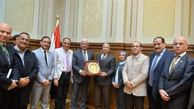 خشانة يشارك في لجنة الدفاع والأمن القومي بالنواب بحضور محافظ السويس