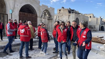 رئيسة اللجنة الدولية للصليب الأحمر: سوريا تواجه الآن ما يهتز له الجبال