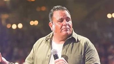 على خشبة المسرح.. سبب بكاء محمد فؤاد