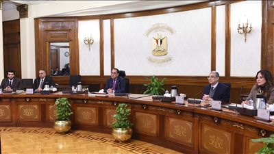 رئيس الوزراء يتابع خطوات تنفيذ خطة الطروحات الحكومية