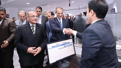 وزيرا العدل والاتصالات يفتتحان ثلاثة فروع توثيق مميزة وإتاحة العمل بها في الفترة المسائية