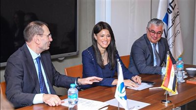 وزيرة التعاون الدولي تشهد إطلاق المرحلة الثانية من برنامج التحول الرقمي للمنطقة الاقتصادية لقناة السويس