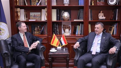 وزير السياحة يبحث مع سفير إسبانيا بالقاهرة سبل تعزيز التعاون السياحي والأثري بين مصر وإسبانيا