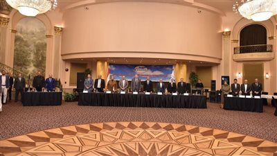 وزير القوى العاملة للنقابيين: توعية العمال بحقوقهم وواجباتهم ضرورة 