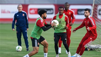 تاو يقود هجوم الأهلي أمام صن داونز في دوري أبطال أفريقيا