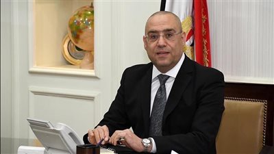 وزير الإسكان يتابع الموقف التنفيذى للمشروعات السكنية والطرق بمدينة العبور الجديدة