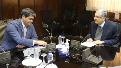 وزير الكهرباء والطاقة المتجددة يستقبل النائب الاول لوزير الطاقة الاوزباكستانى 